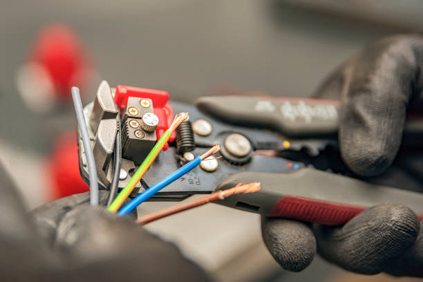 Best Commercial Electrician Services  in Scenic Oaks, TX
